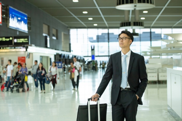 ヤフー「国内どこでも居住可能」…飛行機出勤で社会保険料が上がるってホント？
