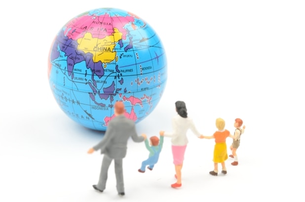 富裕層が海外移住を選ぶ理由ーー「節税」だけじゃないリアルな事情とは?