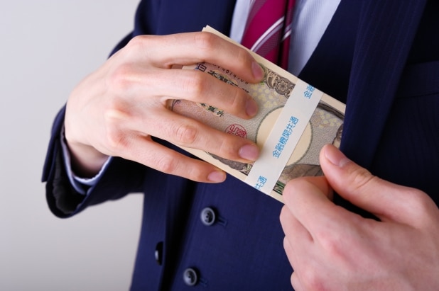 「うちは被害者」では済まないーー横領発覚で企業にふりかかる税負担はどうなる?