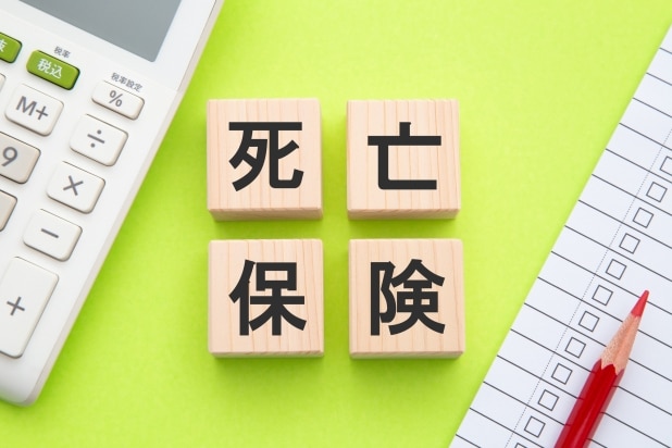 「契約者は母」なのに「払ったのは妹」という生命保険。これって妹から母への贈与? それとも妹の一時所得になるんでしょうか?