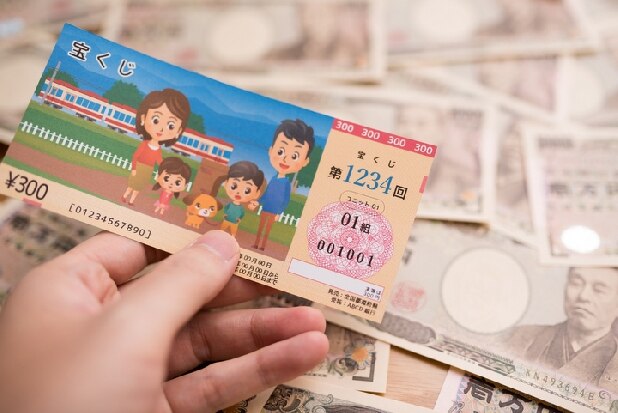宝くじによる節税は可能？　「法人名義」で購入した場合、税金はどうなるか