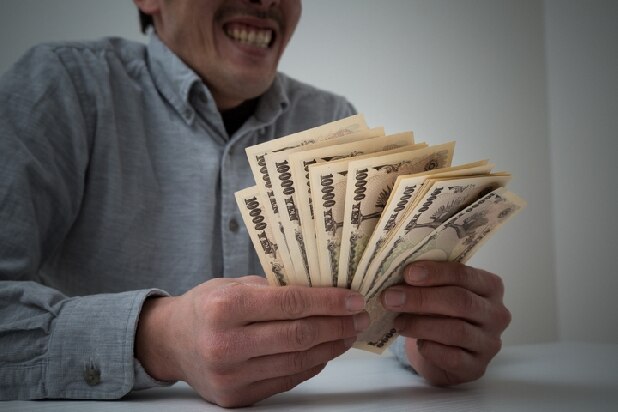 高齢者から「だまし取った」お金も課税対象に…被害者に返すべきものでは？