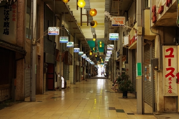 「シャッター商店街」空き店舗が残り続ける理由…課税強化で何が変わるか？