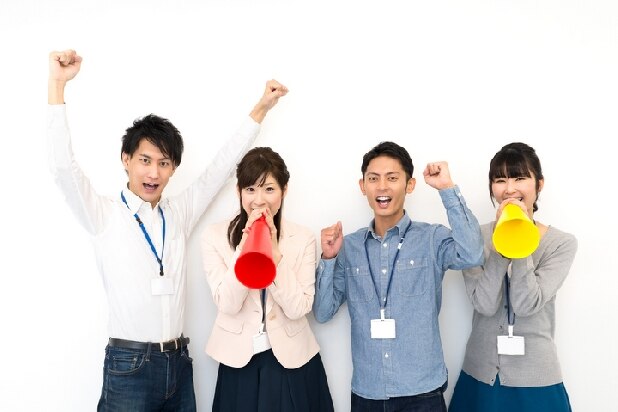 社員旅行、どんちゃん騒ぎの「宴会型」から「研修型」へ…費用を経費として落とせる？