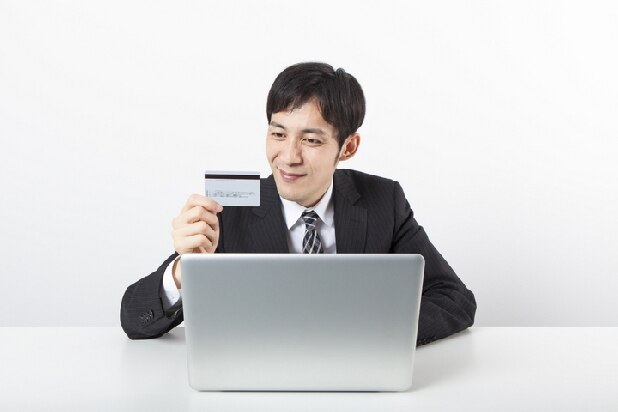「ポイント乞食」大量購入で数十万円分ゲット…副業にならない？　課税対象では？
