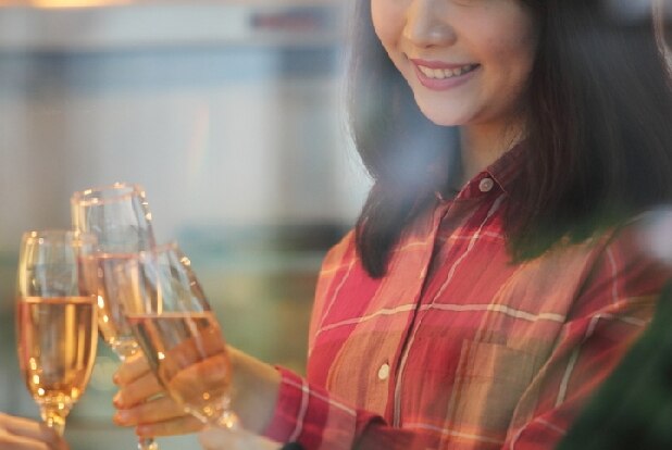 「ギャラ飲み」2か月で100万円稼ぐ女性も…申告しなくてもバレない？