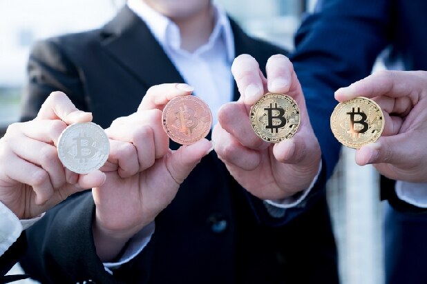 ビットコイン暴落、「億り人」が高額課税で破産するシナリオも…金額を試算