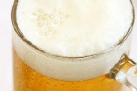 発泡酒「極ZERO」が売れすぎると政府が困る？ 「酒税」見直しにつながるのか