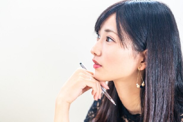 女子大生、こっそりバイトで「秘密貯金」　親バレする意外なポイント