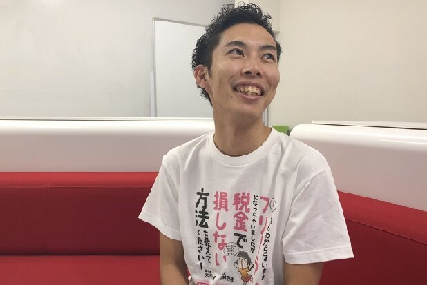 「税死」の危機から救いたい　「スーツを着ない税理士」がフリーランス向けに税マンガ