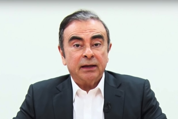 「税関」が戦う違法な輸出入、ついには「ゴーン入りケース」まで…その内情とは